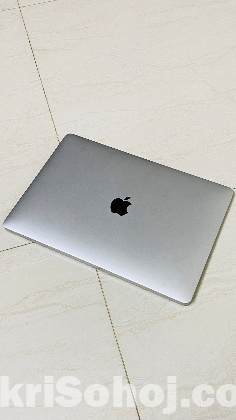 Macbook air 2019 (13 inch Retina display)